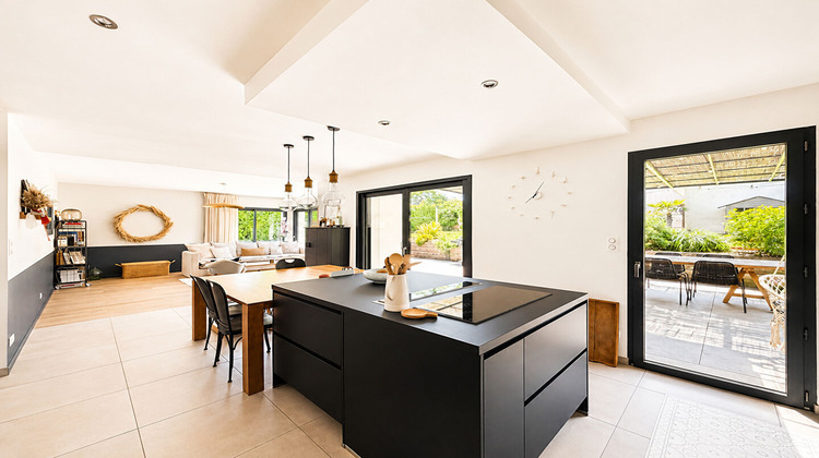 Ma-Cabane - Vente Maison LA TOUR-DE-SALVAGNY, 118 m²