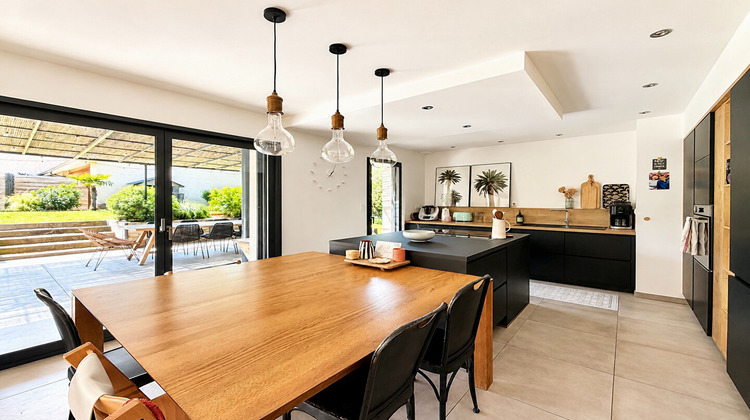 Ma-Cabane - Vente Maison LA TOUR-DE-SALVAGNY, 118 m²