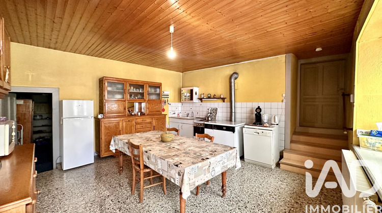 Ma-Cabane - Vente Maison La Tour de Scay, 196 m²