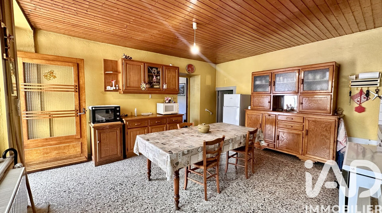 Ma-Cabane - Vente Maison La Tour de Scay, 196 m²