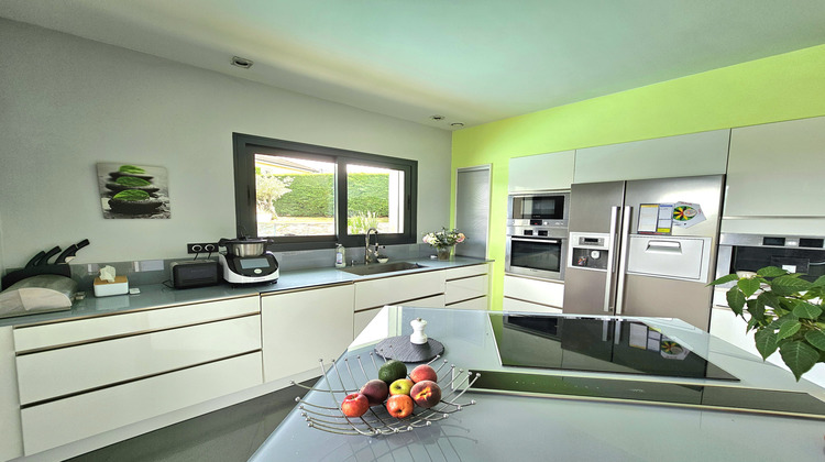 Ma-Cabane - Vente Maison La Tour-du-Pin, 214 m²