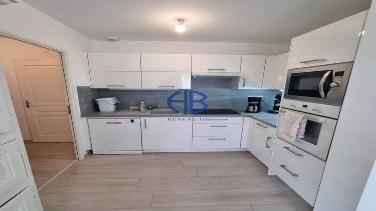 Ma-Cabane - Vente Maison LA TOUR-DU-PIN, 89 m²