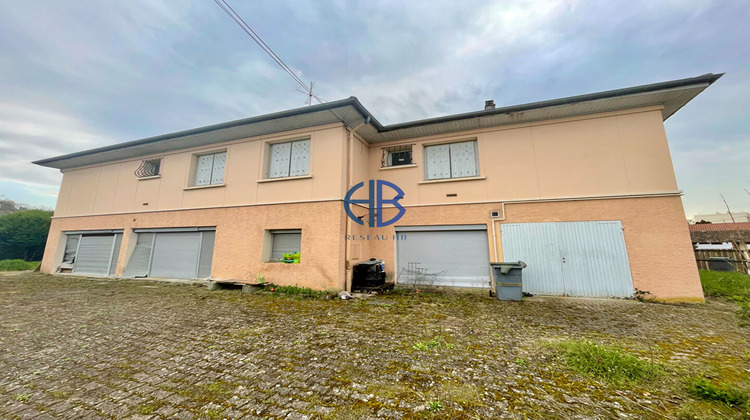 Ma-Cabane - Vente Maison LA TOUR-DU-PIN, 270 m²