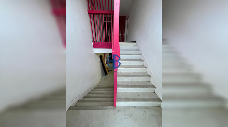 Ma-Cabane - Vente Maison LA TOUR-DU-PIN, 270 m²