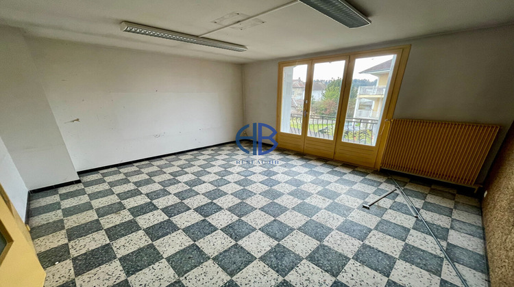 Ma-Cabane - Vente Maison LA TOUR-DU-PIN, 270 m²