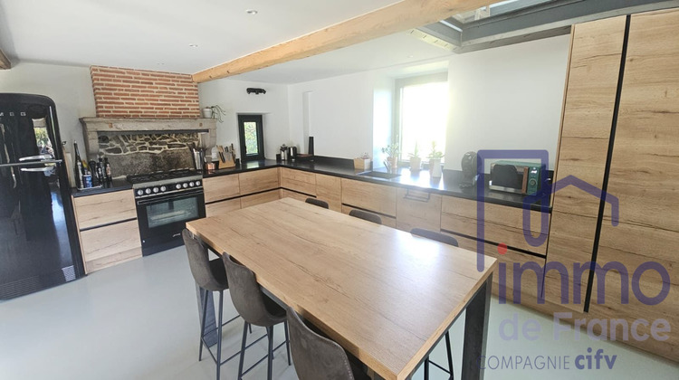 Ma-Cabane - Vente Maison La Tour-en-Jarez, 176 m²