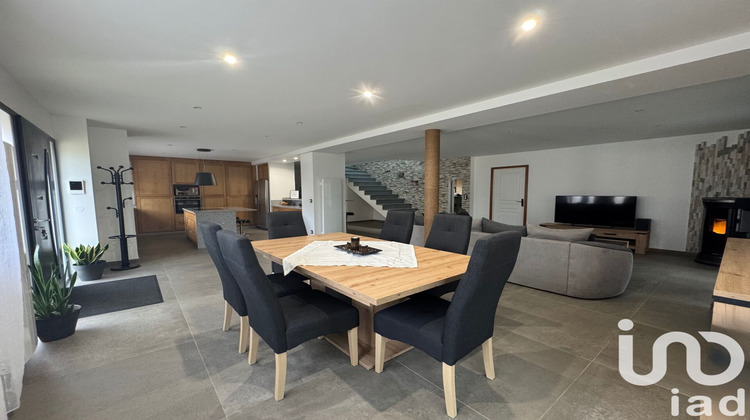 Ma-Cabane - Vente Maison La Trétoire, 275 m²