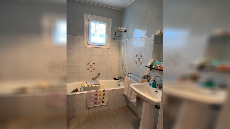 Ma-Cabane - Vente Maison LA TRINITE-SURZUR, 100 m²