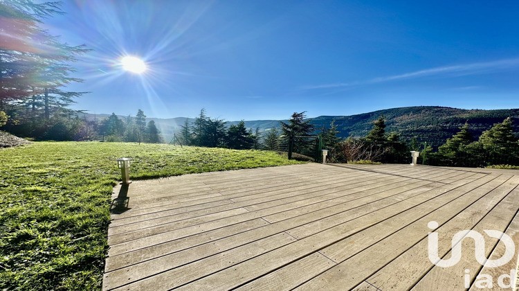 Ma-Cabane - Vente Maison La Valla-en-Gier, 147 m²