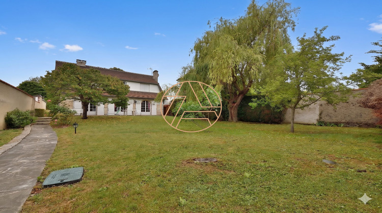 Ma-Cabane - Vente Maison La varenne saint hilaire, 147 m²