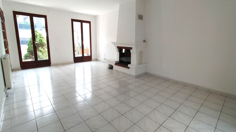 Ma-Cabane - Vente Maison La Ville-du-Bois, 160 m²