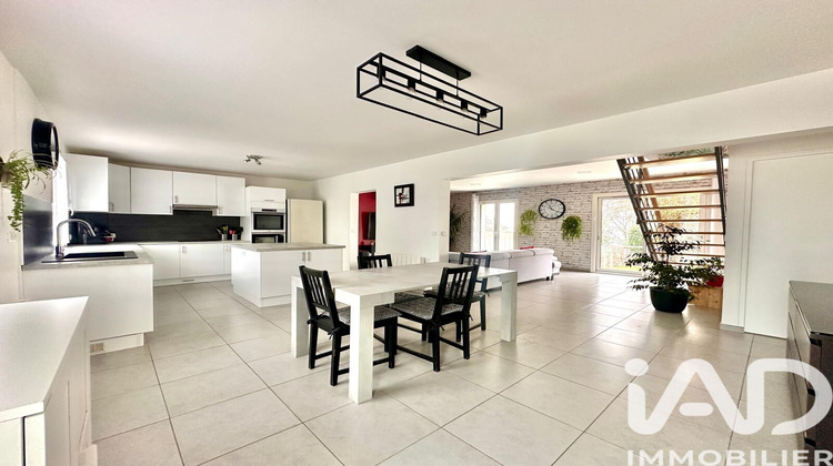 Ma-Cabane - Vente Maison La Ville-du-Bois, 155 m²