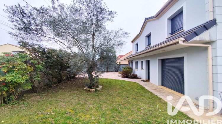 Ma-Cabane - Vente Maison La Ville-du-Bois, 189 m²
