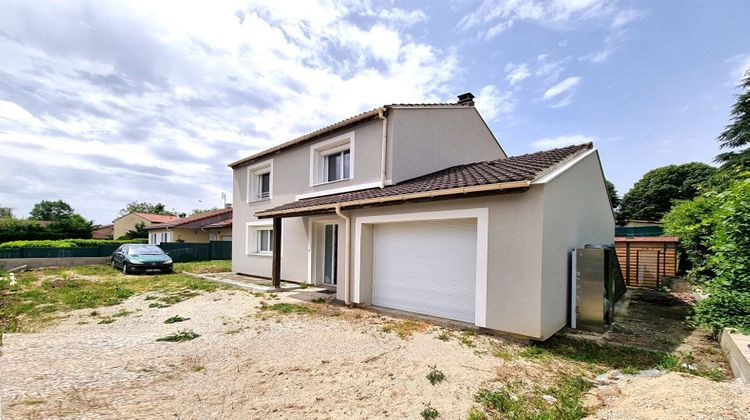 Ma-Cabane - Vente Maison LAGNIEU, 120 m²