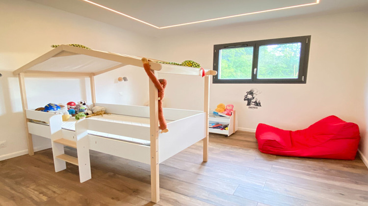 Ma-Cabane - Vente Maison LALLEYRIAT, 155 m²