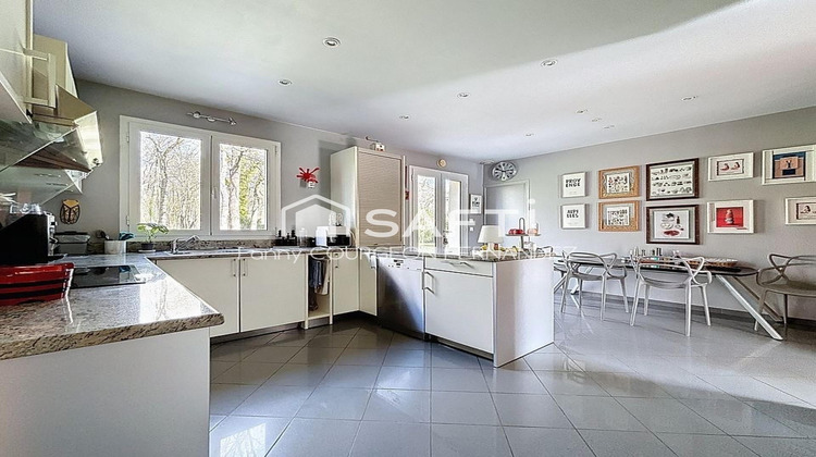 Ma-Cabane - Vente Maison Lamorlaye, 253 m²