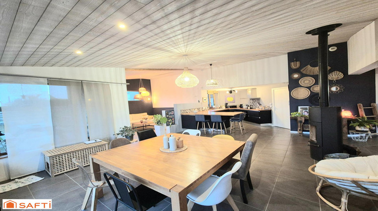 Ma-Cabane - Vente Maison Lampaul-Guimiliau, 129 m²