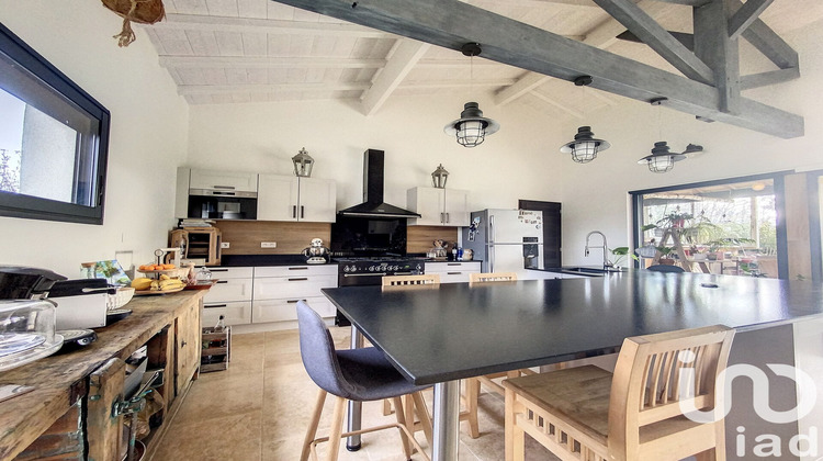 Ma-Cabane - Vente Maison Landiras, 199 m²