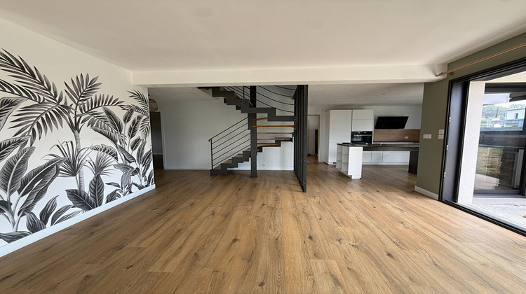 Ma-Cabane - Vente Maison LANVALLAY, 152 m²