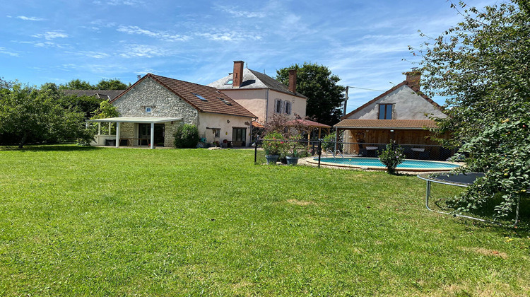 Ma-Cabane - Vente Maison LAPALISSE, 310 m²