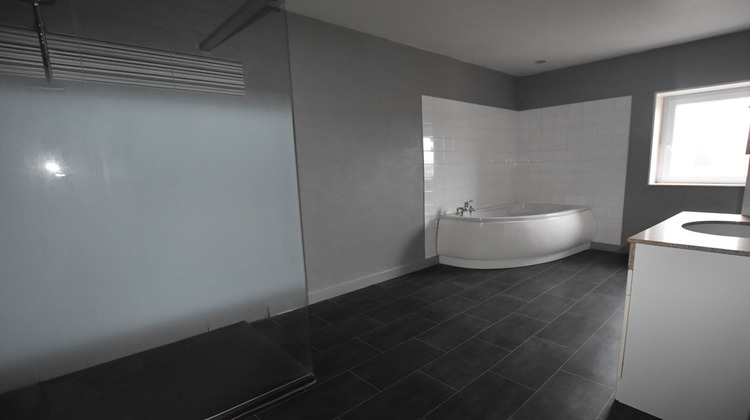 Ma-Cabane - Vente Maison LAPALISSE, 283 m²