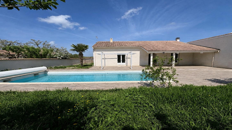 Ma-Cabane - Vente Maison Lapeyrouse-Mornay, 130 m²