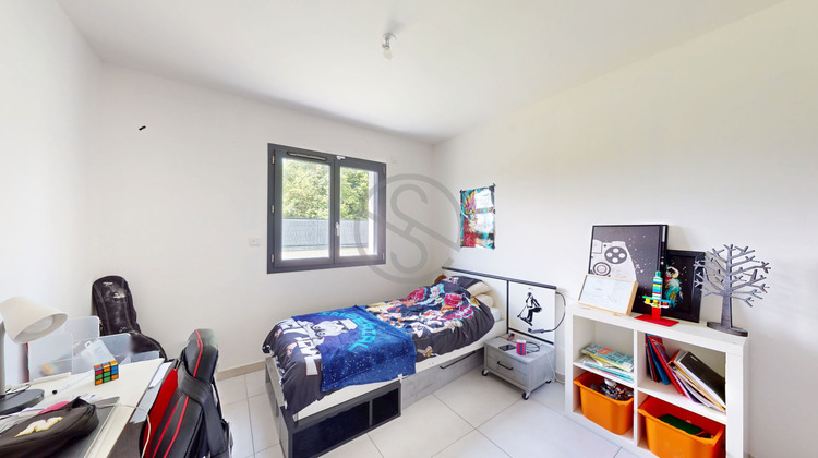 Ma-Cabane - Vente Maison LAPEYROUSE-MORNAY, 131 m²