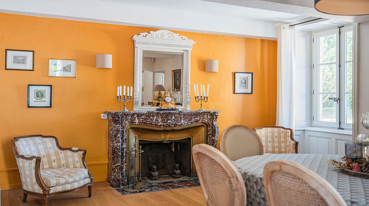 Ma-Cabane - Vente Maison LAPEYROUSE-MORNAY, 240 m²