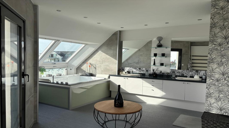 Ma-Cabane - Vente Maison LARMOR PLAGE, 280 m²