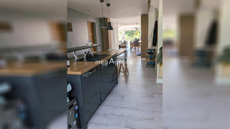 Ma-Cabane - Vente Maison LARMOR PLAGE, 220 m²