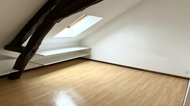 Ma-Cabane - Vente Maison LAROCHE-SAINT-CYDROINE, 76 m²