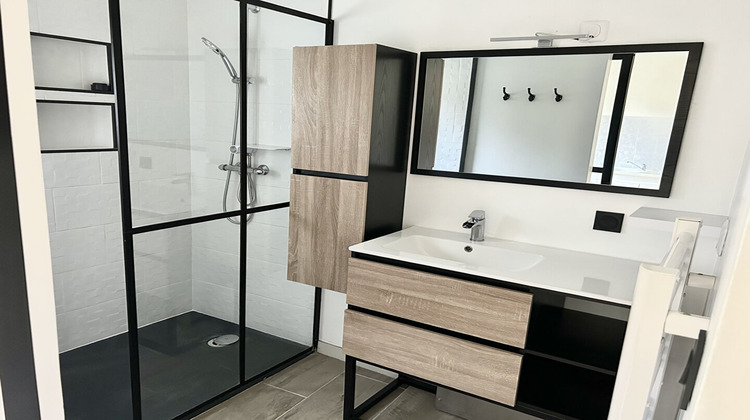 Ma-Cabane - Vente Maison LAROCHE-SAINT-CYDROINE, 76 m²