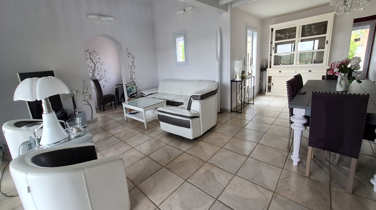 Ma-Cabane - Vente Maison LAROQUE-TIMBAUT, 220 m²