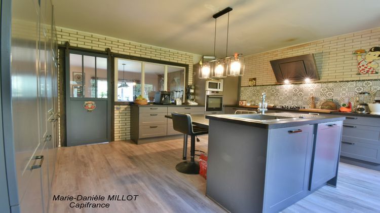 Ma-Cabane - Vente Maison LASSAY LES CHATEAUX, 220 m²