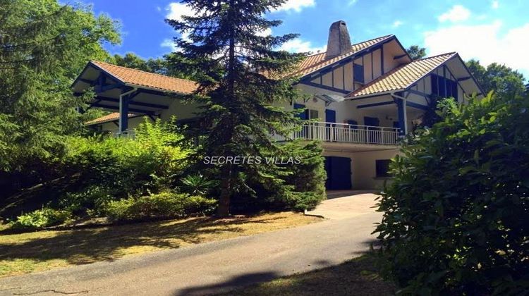 Ma-Cabane - Vente Maison LATRESNE, 300 m²