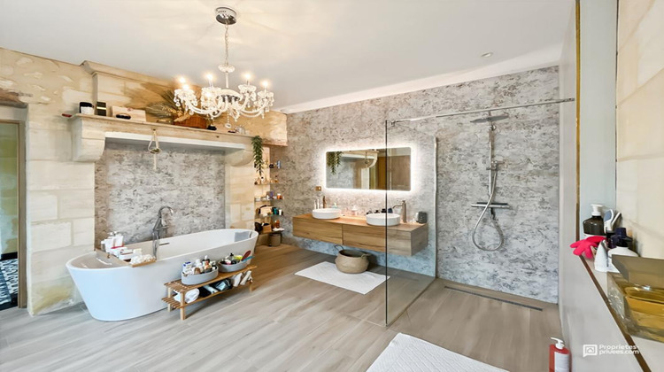 Ma-Cabane - Vente Maison LATRESNE, 215 m²