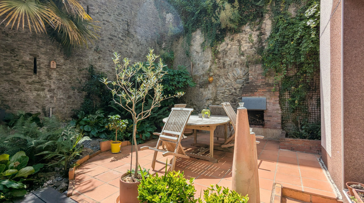 Ma-Cabane - Vente Maison LAVAL, 250 m²