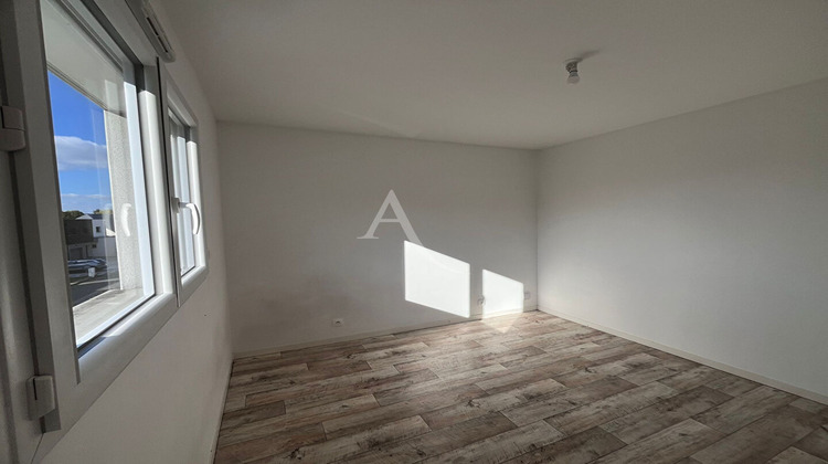 Ma-Cabane - Vente Maison LAVAL, 136 m²