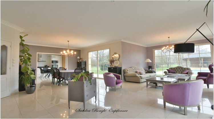 Ma-Cabane - Vente Maison LAVAL, 216 m²