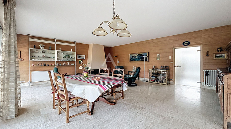 Ma-Cabane - Vente Maison LAVAL, 166 m²