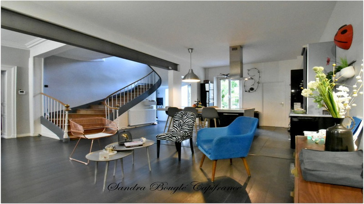 Ma-Cabane - Vente Maison LAVAL, 317 m²