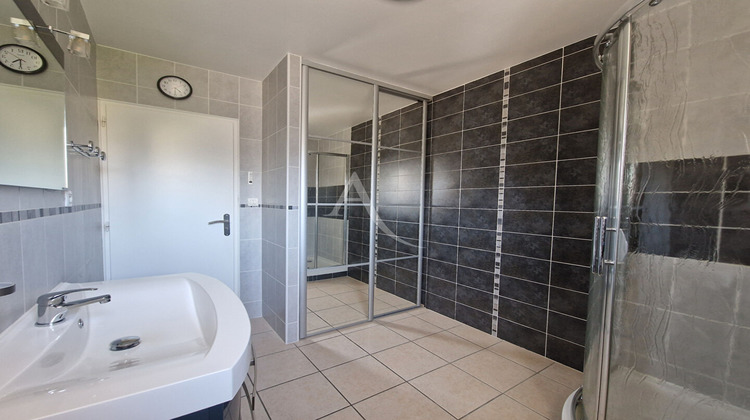 Ma-Cabane - Vente Maison LAVAL, 91 m²