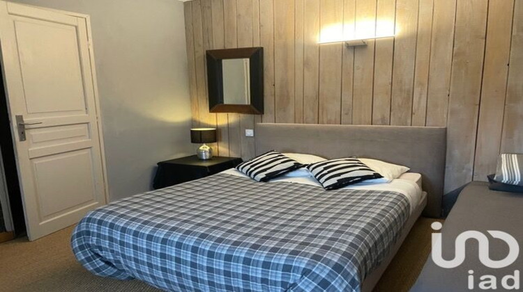 Ma-Cabane - Vente Maison Laval-Roquecezière, 300 m²