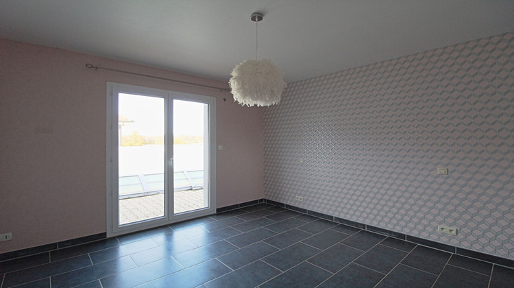 Ma-Cabane - Vente Maison LAVANGEOT, 200 m²