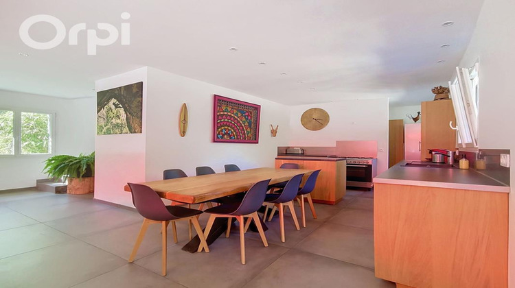 Ma-Cabane - Vente Maison Le Beausset, 200 m²