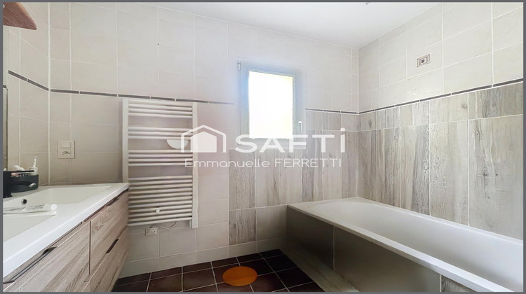 Ma-Cabane - Vente Maison Le Bernard, 140 m²