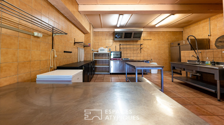 Ma-Cabane - Vente Maison LE BOIS-D'OINGT, 1015 m²