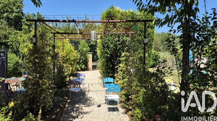 Ma-Cabane - Vente Maison Le Buisson-de-Cadouin, 218 m²