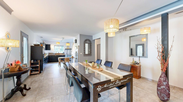 Ma-Cabane - Vente Maison Le Buisson-de-Cadouin, 204 m²