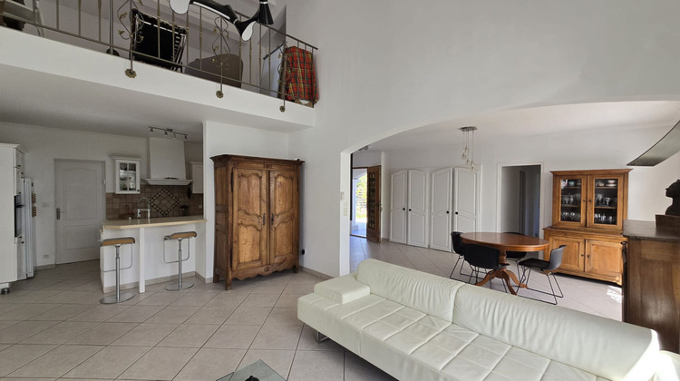 Ma-Cabane - Vente Maison LE CASTELLET, 138 m²